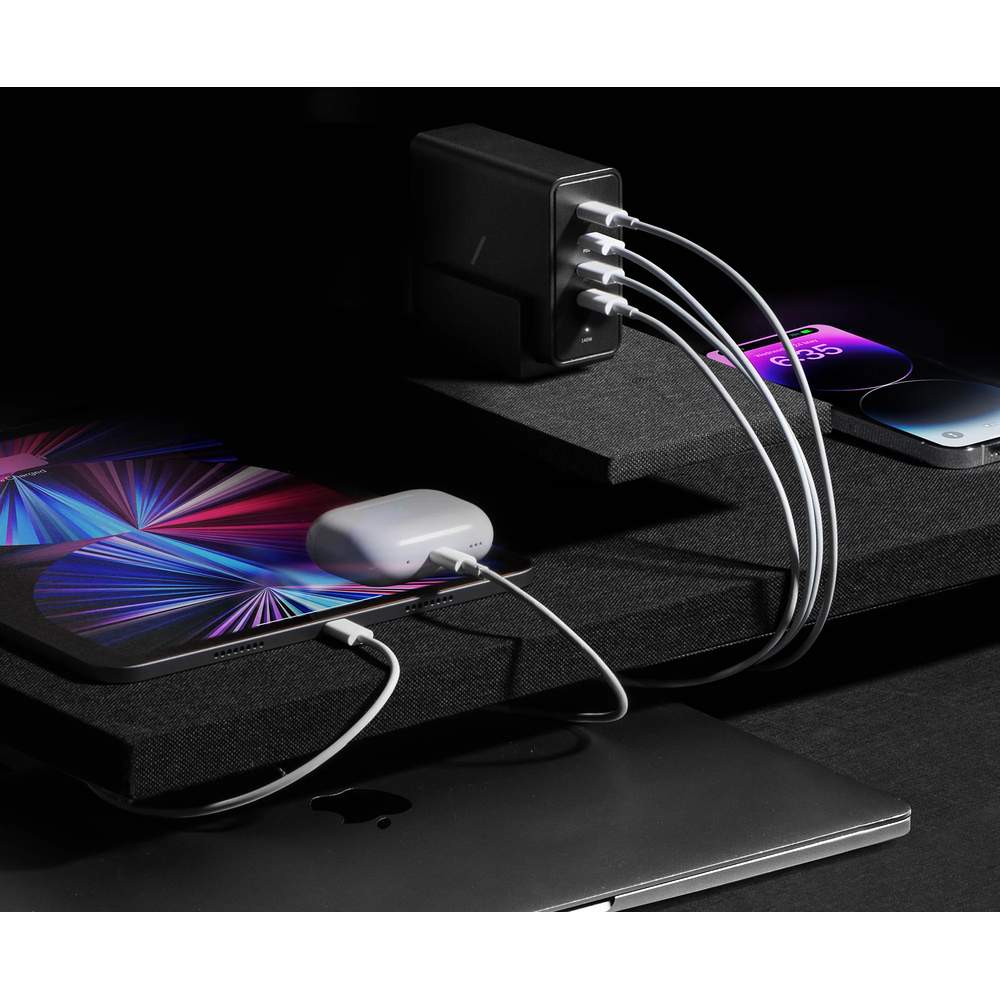 FAST-PD140-BLK-EU FAST GAN CHARGER PRO PD 140W-BLACK-EU, СЗУ 140W,  разъёмы USB-C . Цвет: чёрный